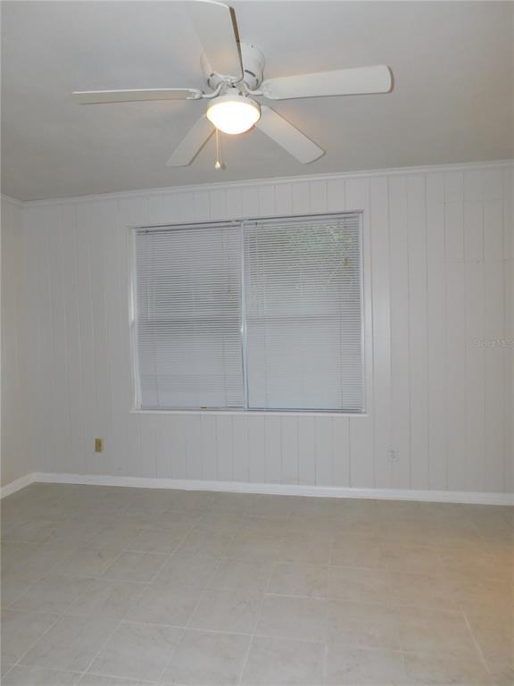 Building Photo - 548 NE 5th Ave