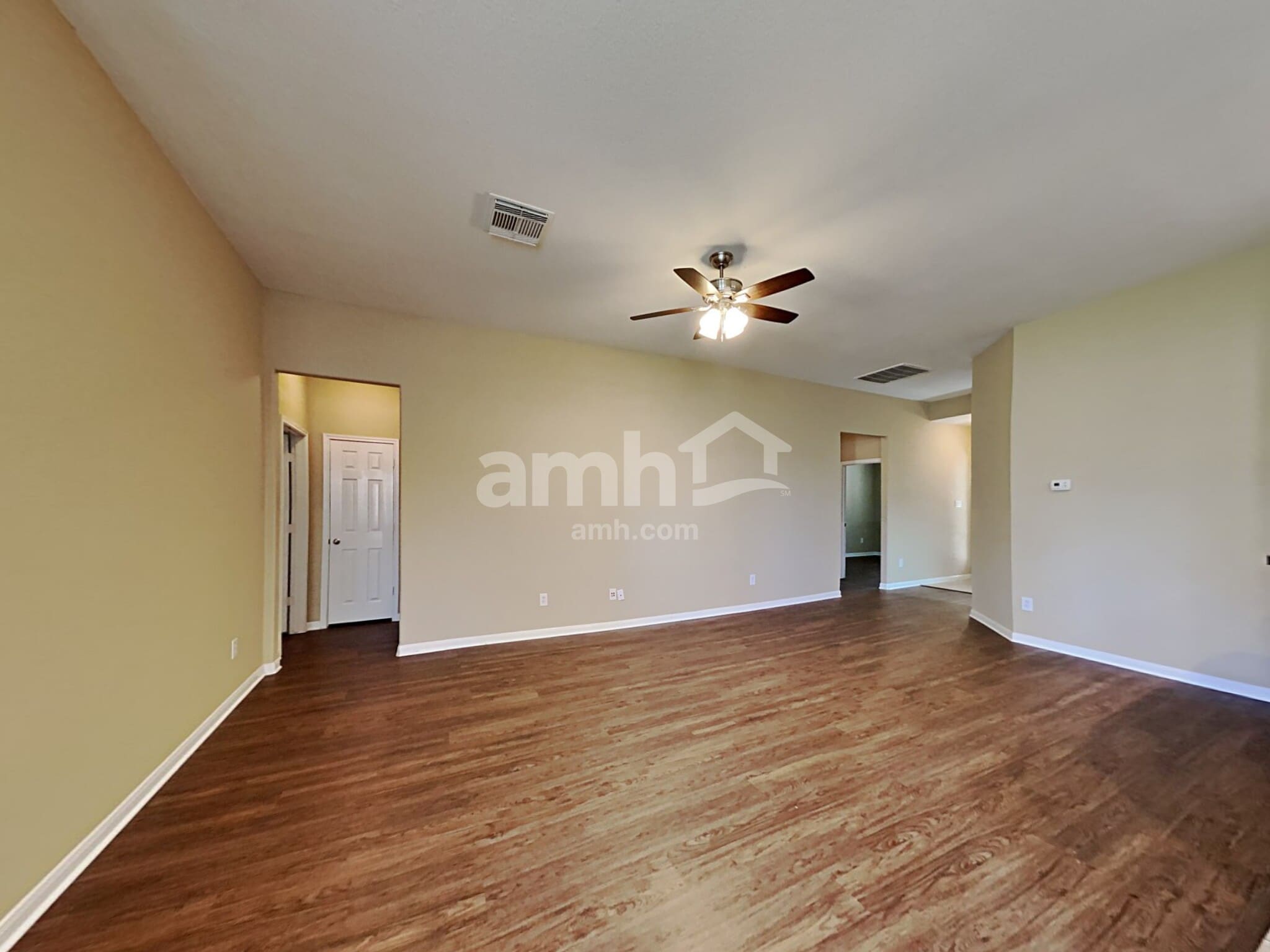Building Photo - 21367 Village Crossing Ln