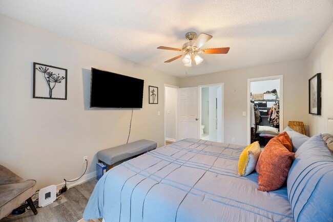 Building Photo - 340 Sandpiper Dr