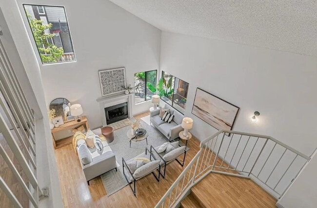 Building Photo - Newly Renovated 3 Bed / 3 Bath Home in Ardenwood – Top-Rated Schools!