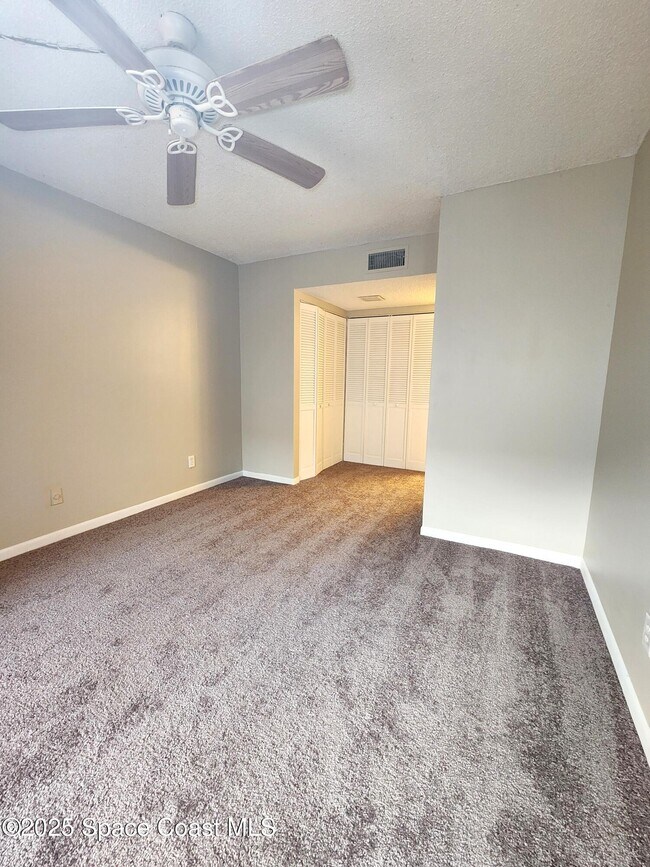 Building Photo - 1690 Sunny Brook Ln