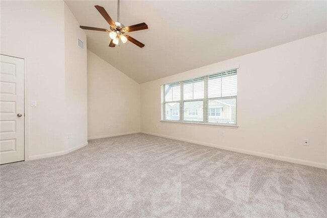Building Photo - 1620 Bryant Dr