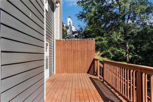 Building Photo - 1427 Old Virginia Ct SE