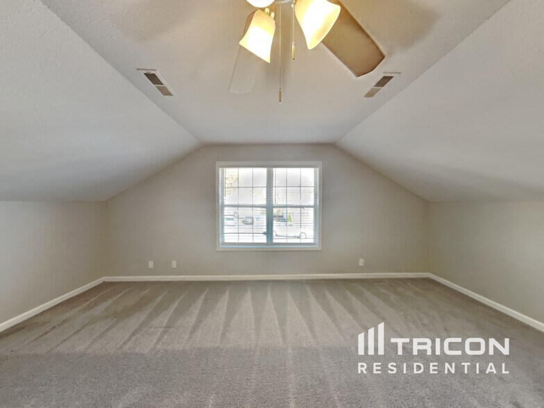 Building Photo - 1723 Ridge Runner Ct