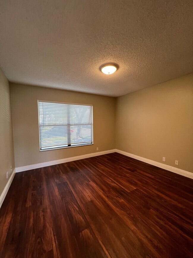 Building Photo - 1520 Windorah Way