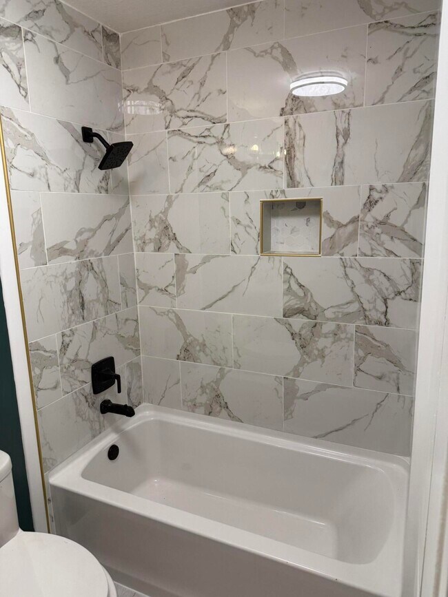 Building Photo - 4315 59th St