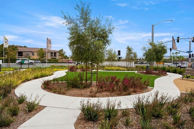 Building Photo - 5495 Seacliff Pl