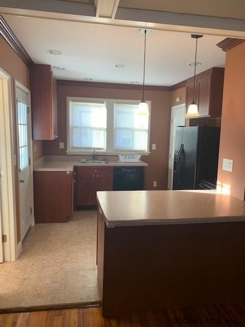 Building Photo - 56 Menands Rd