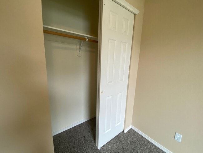 Building Photo - 3 Bedroom 2 Bathroom Home for Rent!