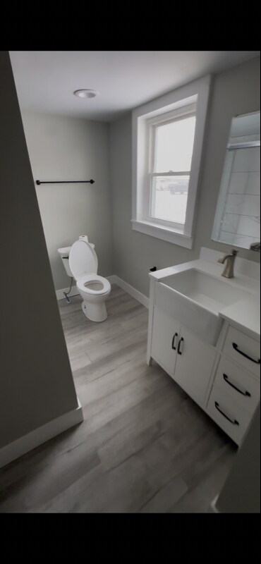 Building Photo - 150 E North St