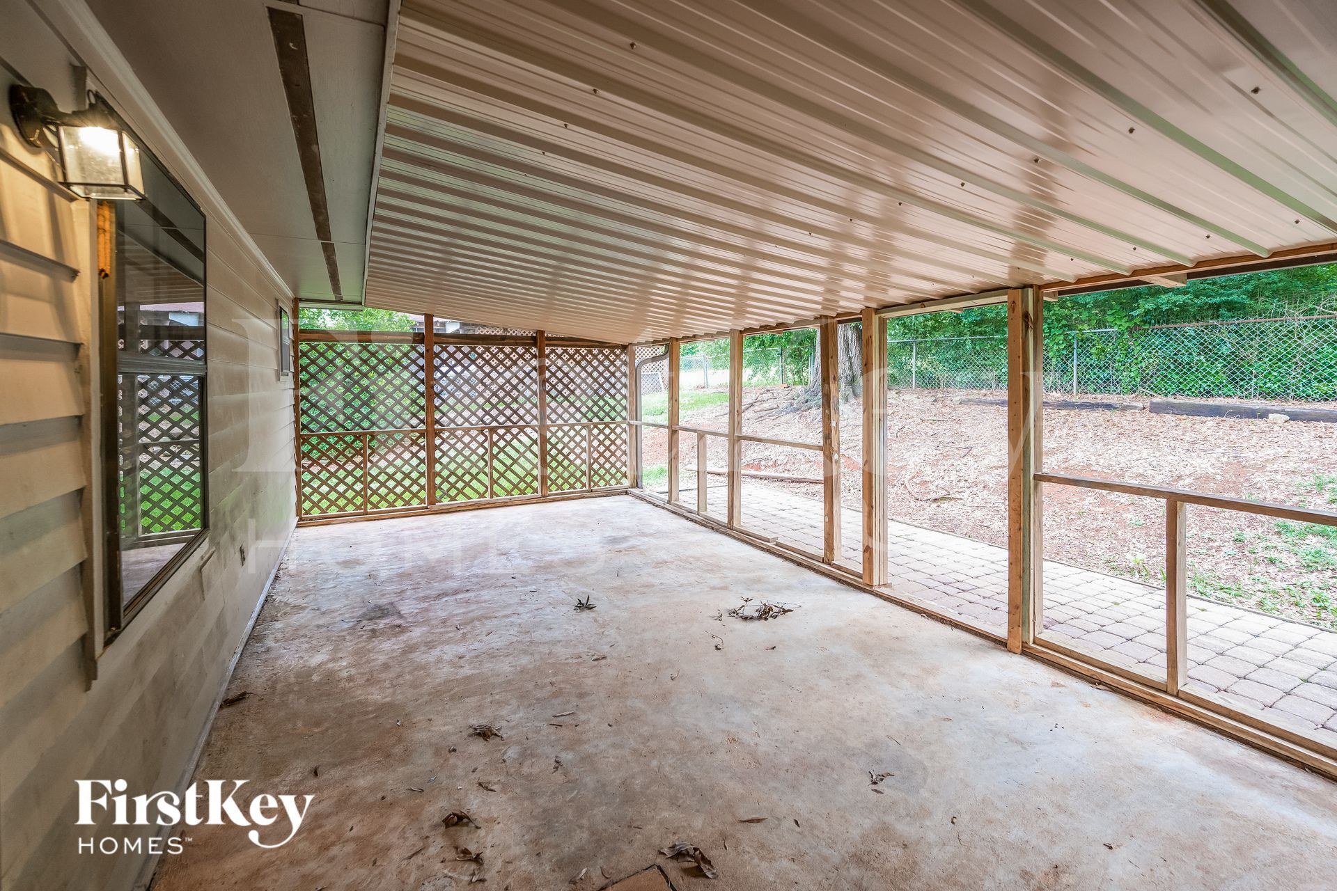 Building Photo - 1326 Potter Ave