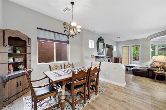 Building Photo - 10720 Elm Ridge Ave