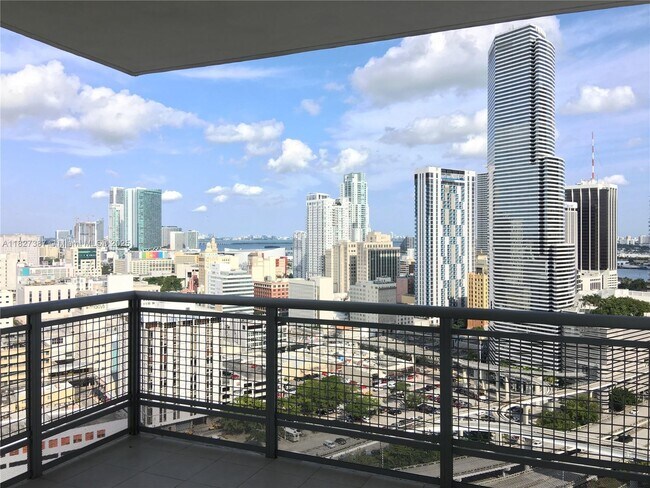 Building Photo - 350 S Miami Ave
