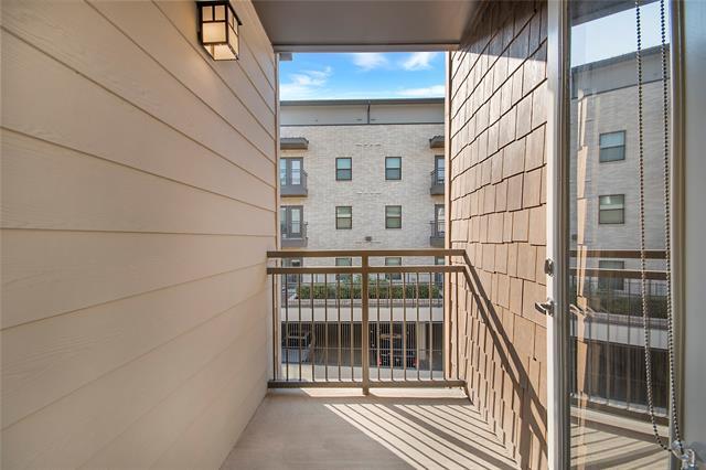 Building Photo - 5619 Belmont Ave