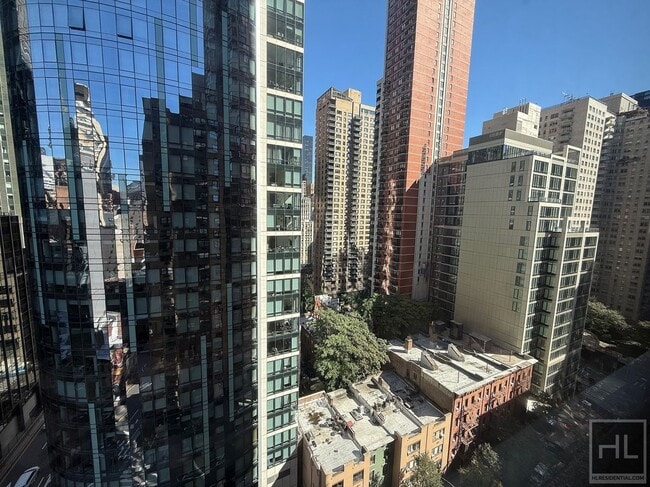 Building Photo - East 39th Street
