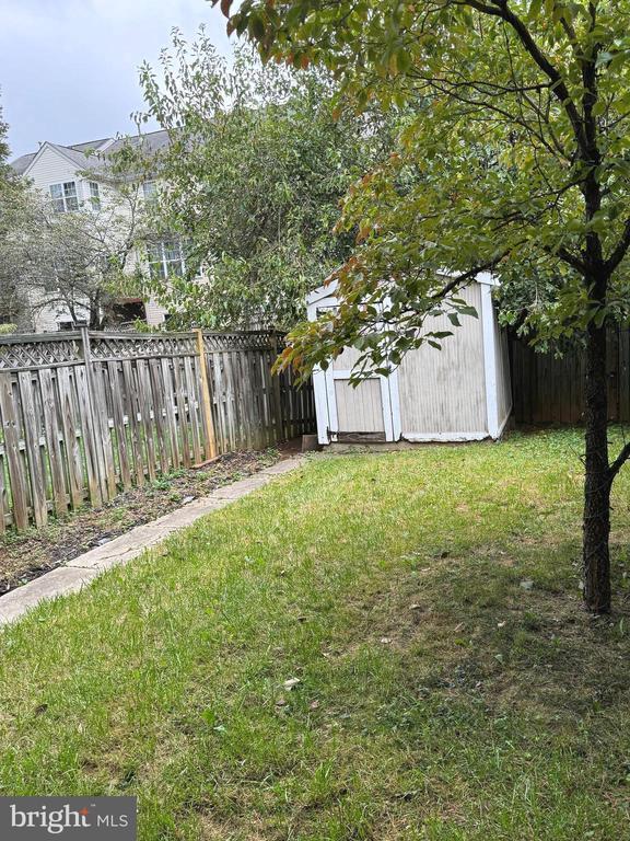 Building Photo - 1943 Harpers Ct