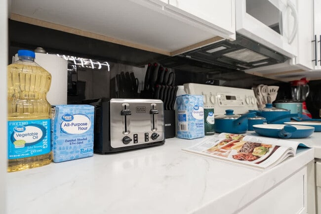 Building Photo - 14552 Skyline Truck Trail