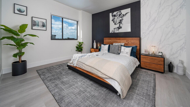 Building Photo - 425-475 E Atlantic Blvd