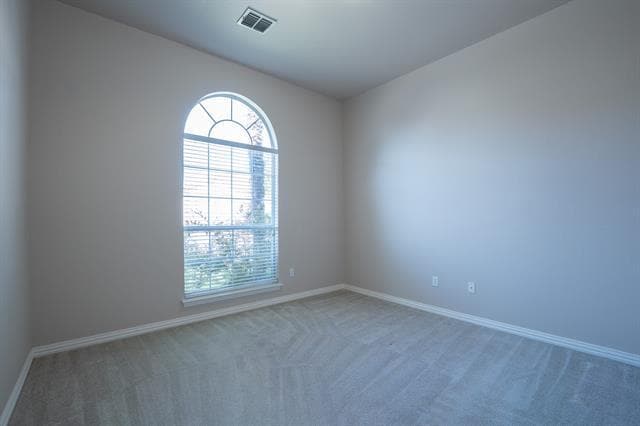 Building Photo - 2909 Saratoga Dr