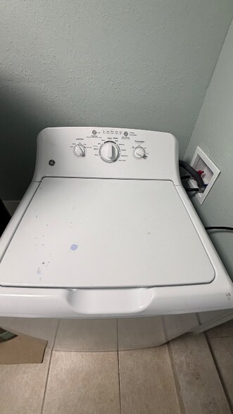 Building Photo - 6620 Grace Sweat Rd