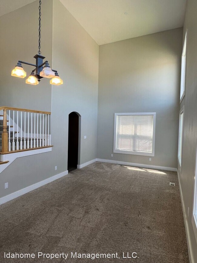 Building Photo - 4 br, 2.5 bath House - 10539 W Merab Ct