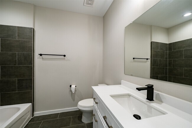 Building Photo - 11325 Stonework Garden Ln