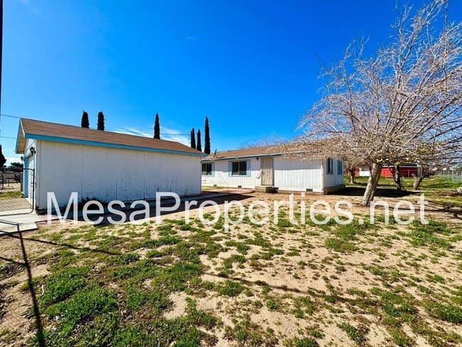 Building Photo - 9964 Arroyo Ave