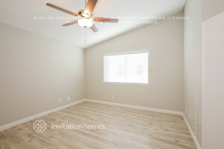 Building Photo - 4041 Hazelridge Dr