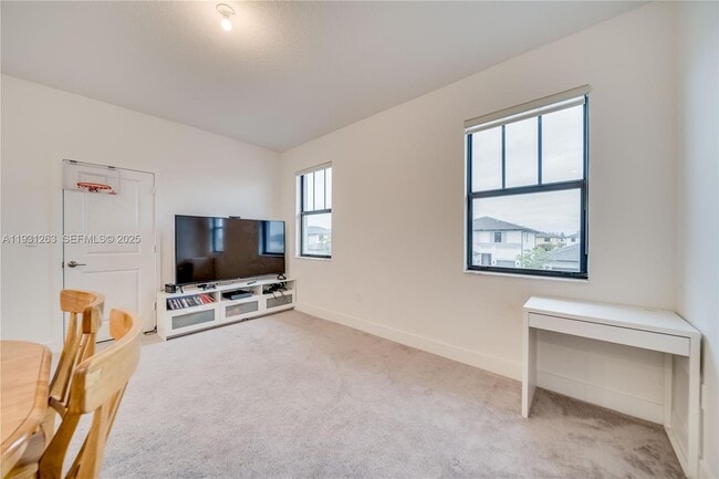 Building Photo - 4416 SW 174th Ave