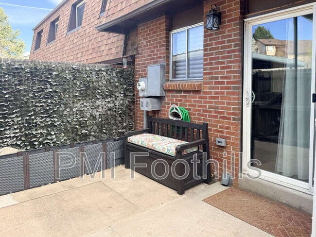 Building Photo - 171 Holman Way