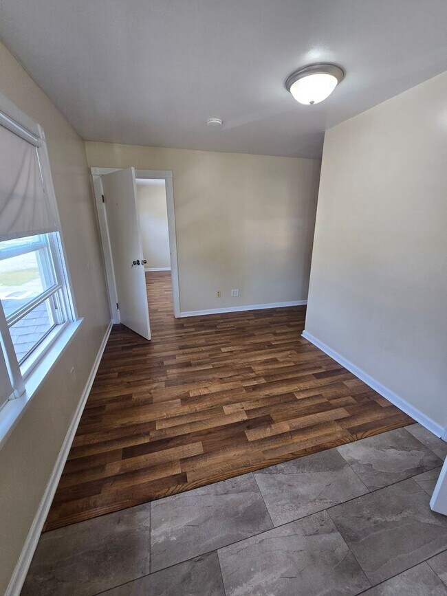 Building Photo - 3334 Michigan St