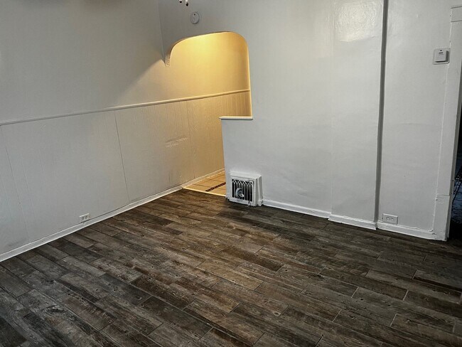 Building Photo - 1467 90th Ave W