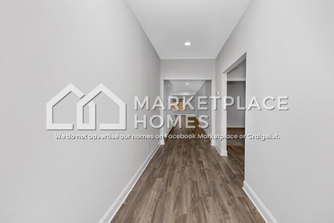 Building Photo - 14163 Nursery Dr