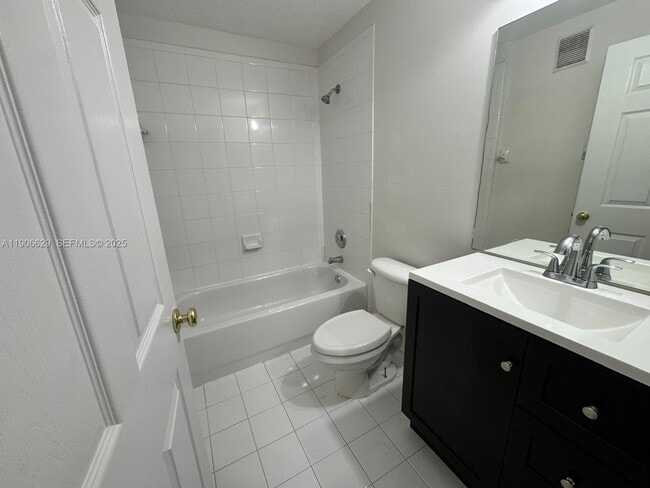 Building Photo - 5630 NW 114th Path