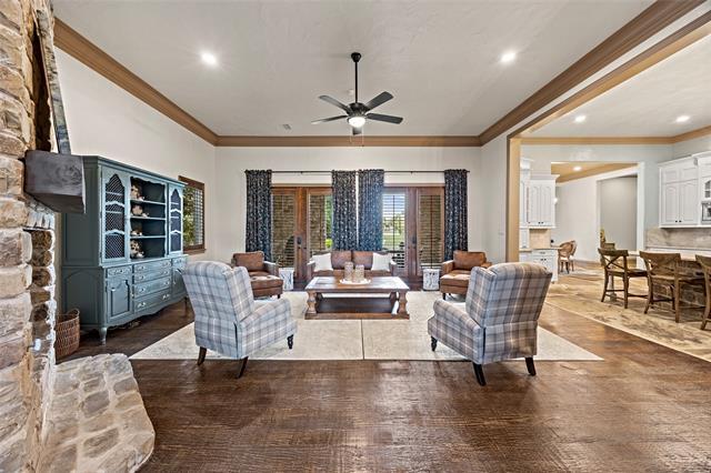 Building Photo - 1237 Wales Dr