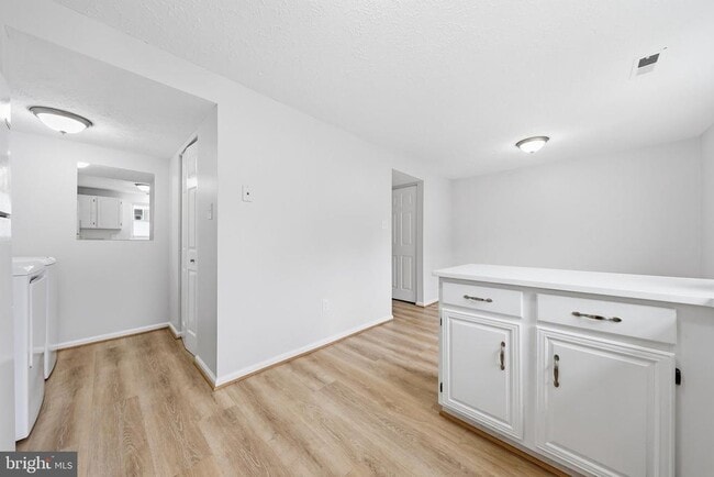 Building Photo - 6711 Kernel Ct