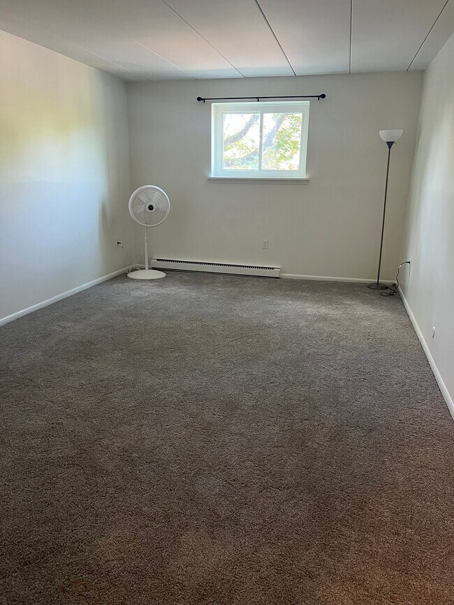 Bedroom - 3421 W Chester Pike