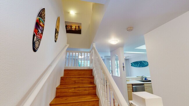 Building Photo - 92-1493 Aliinui Dr