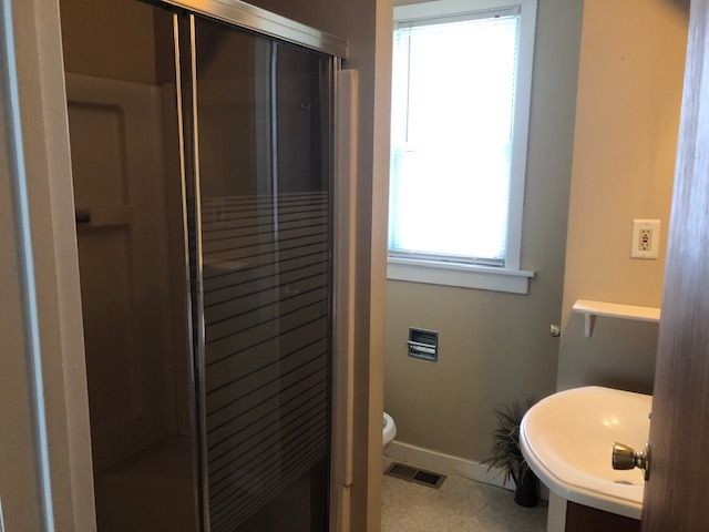 Bath - 10 Chandler St