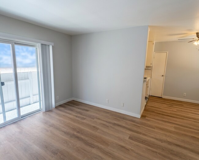 Building Photo - 474 Sherman Ave