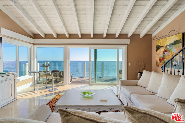 Building Photo - 26956 Malibu Cove Colony Dr