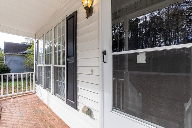 Building Photo - Gorgeous 3 Bedroom Home in Raleigh