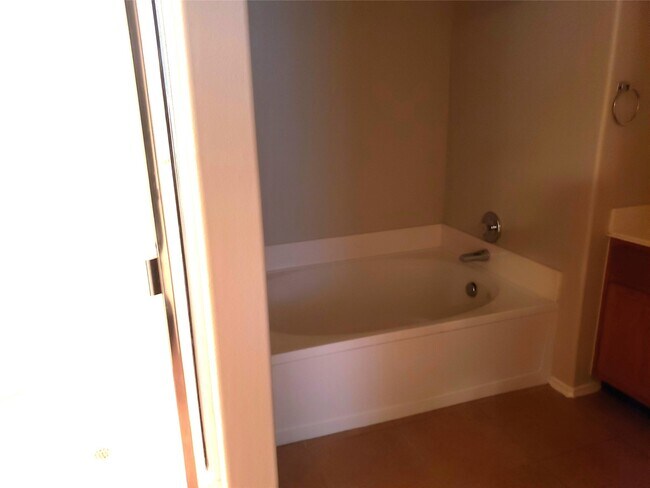 Building Photo - 1122 Cotton Gum Ln