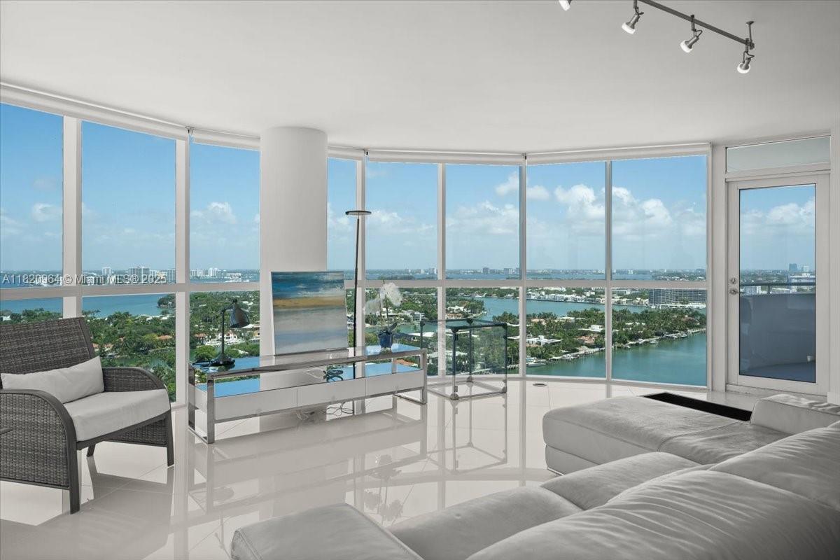 Building Photo - 6301 Collins Ave