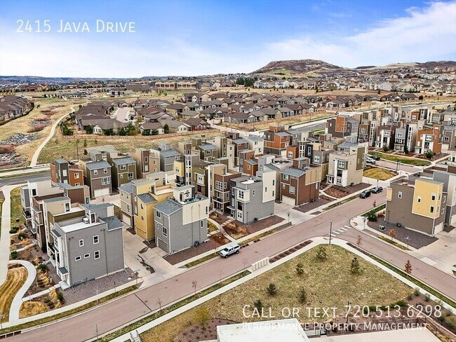 Building Photo - 2415 Java Dr