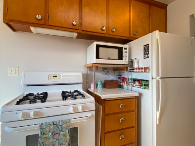 Building Photo - 100 91st Ln NE