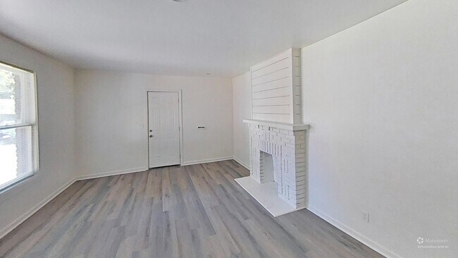 Building Photo - 507 Marianna St