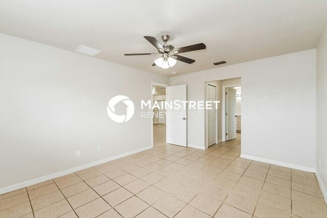 Building Photo - 4 Bedroom Pet-Friendly Home in Cape Coral, FL with Main Street Renewal