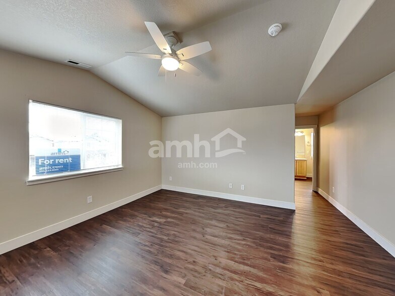 Building Photo - 1378 Alpine Lakes St SE