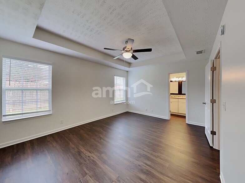 Building Photo - 1289 Dalmally Dr